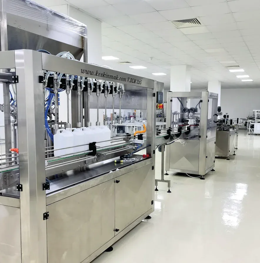 10 Nozüllü Volumetrik Servo Sistemli Dolum Makinası